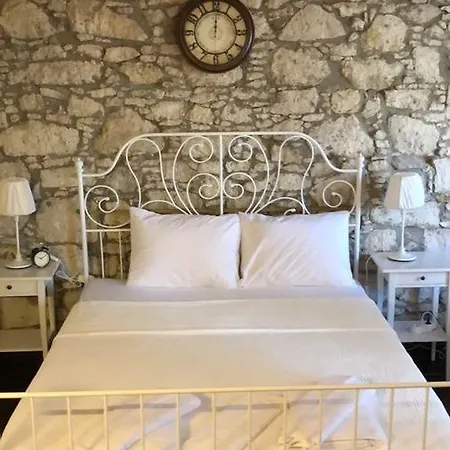 Nazenin Boutique Hotel *