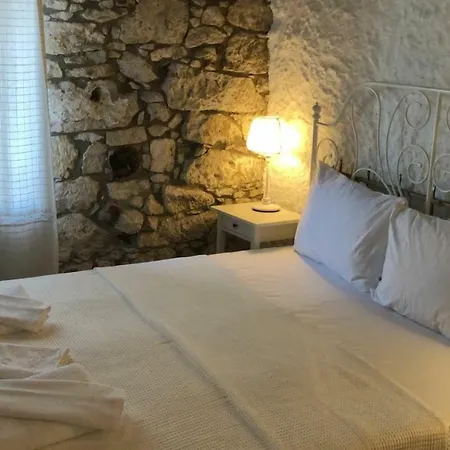Nazenin Boutique Alaçatı
